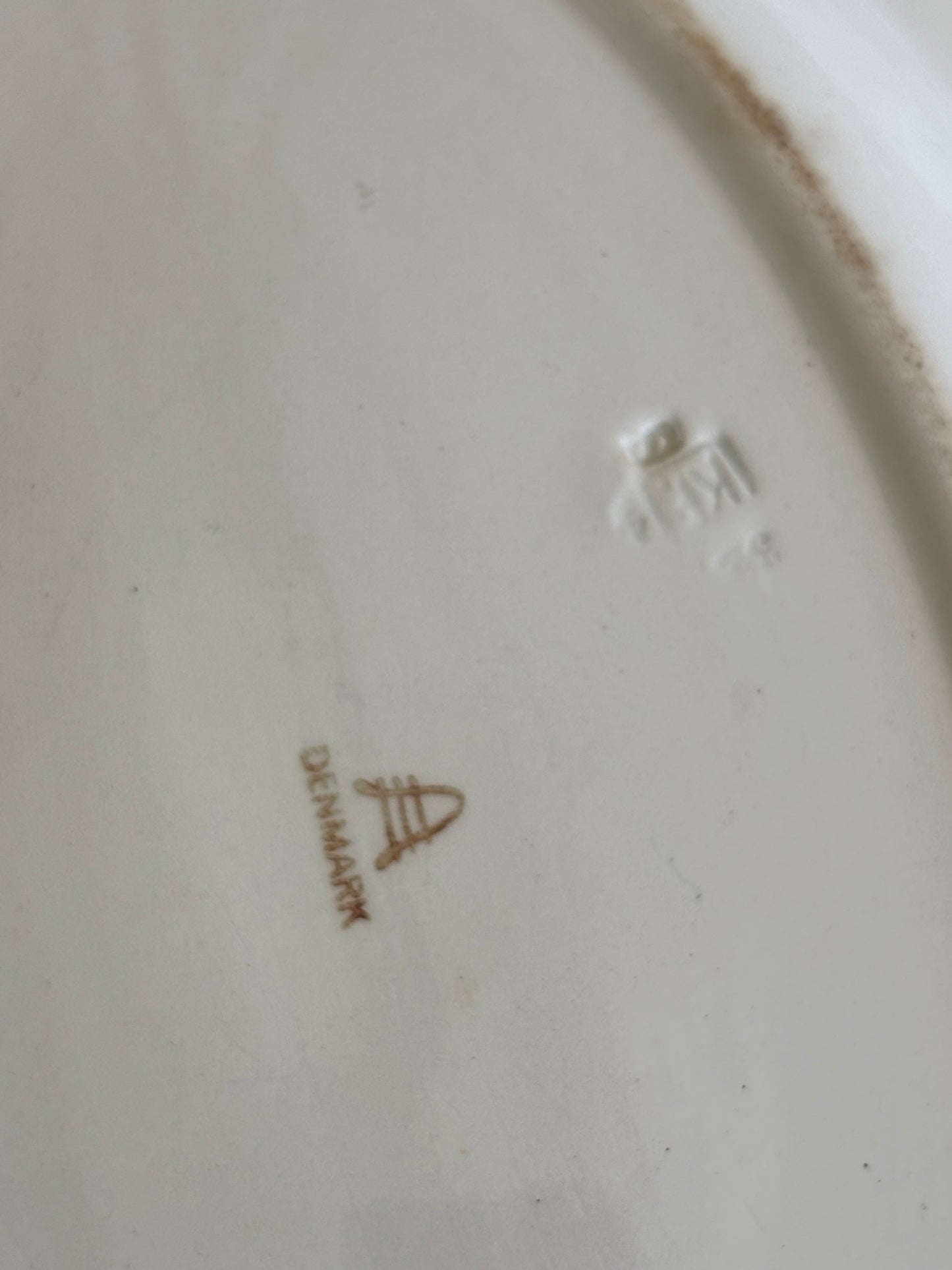 Alumina fad med blå kant