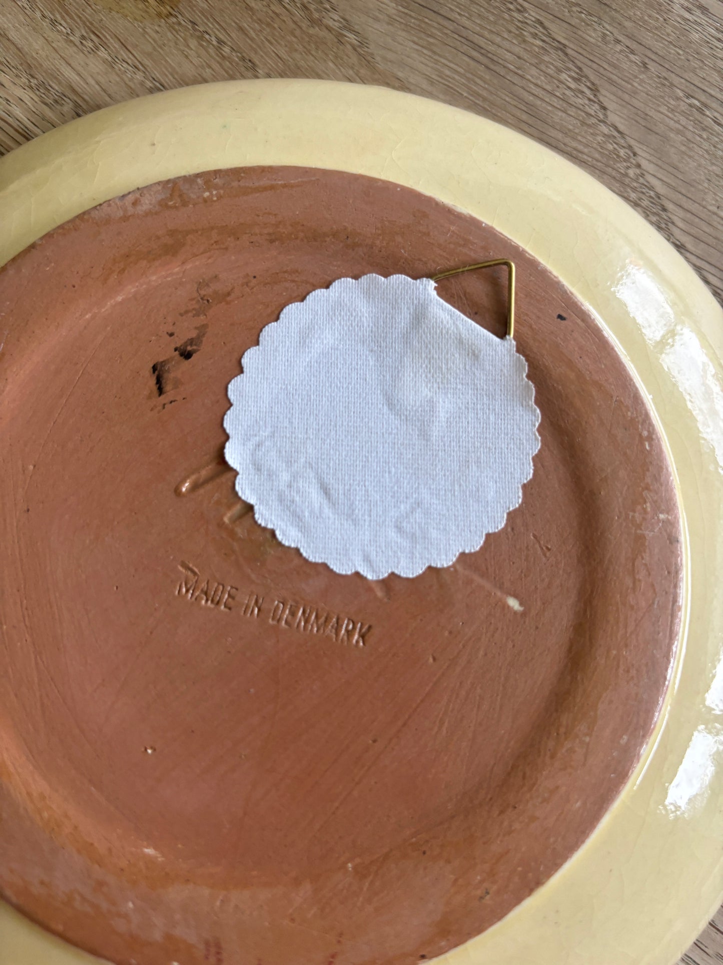 Kähler platte med sort kant