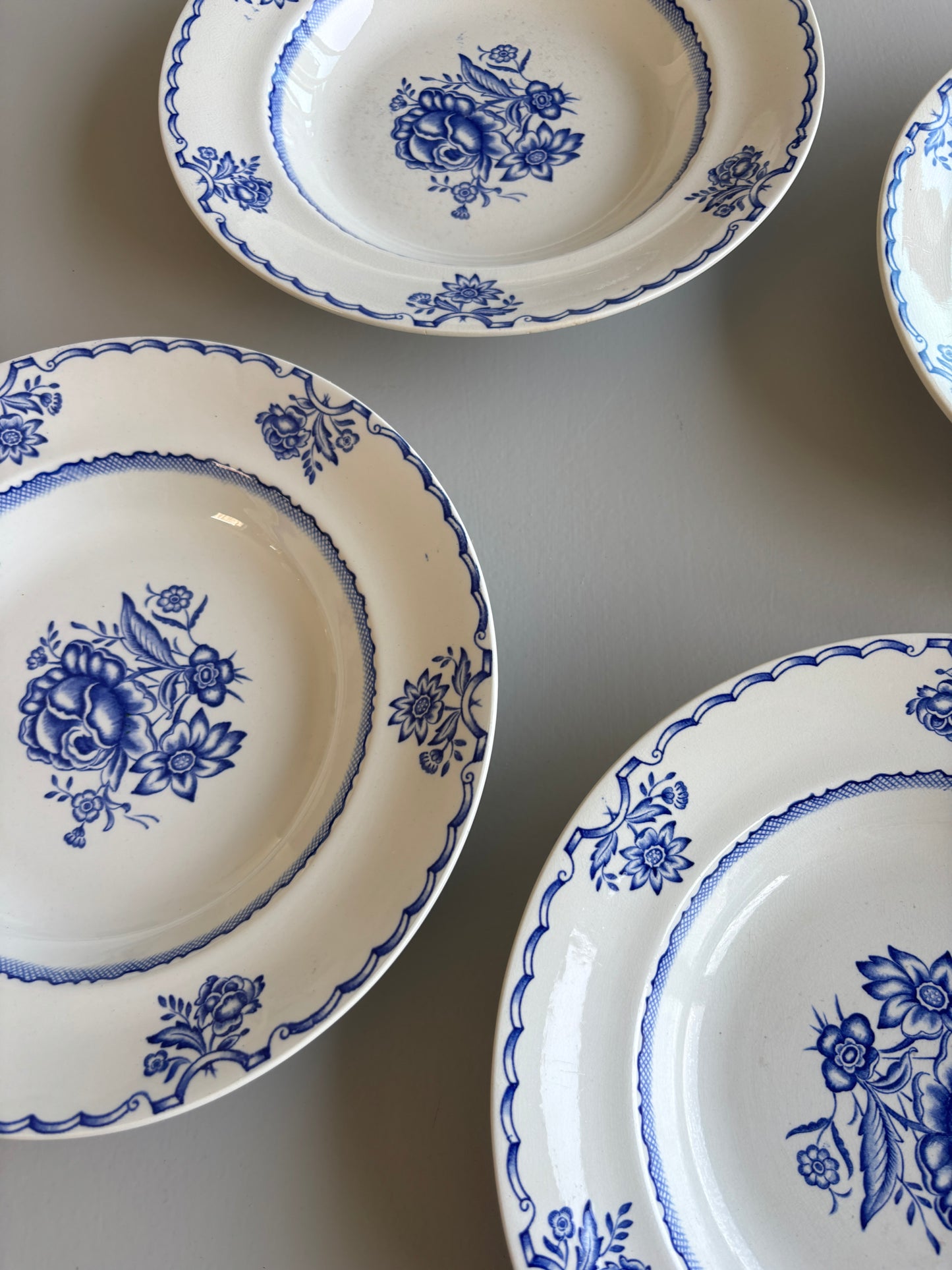 Dybe Gustavsberg tallerkner, BUKET