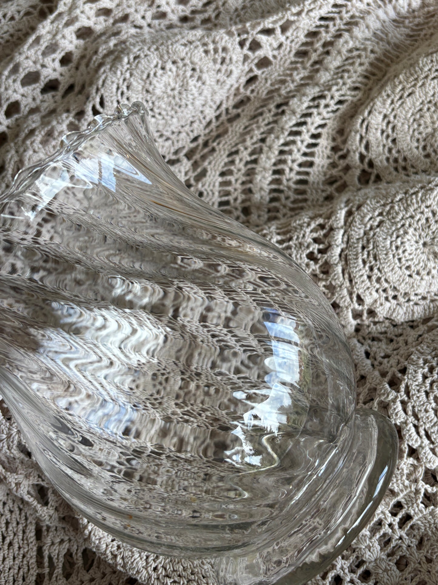 Glas vase med swirl