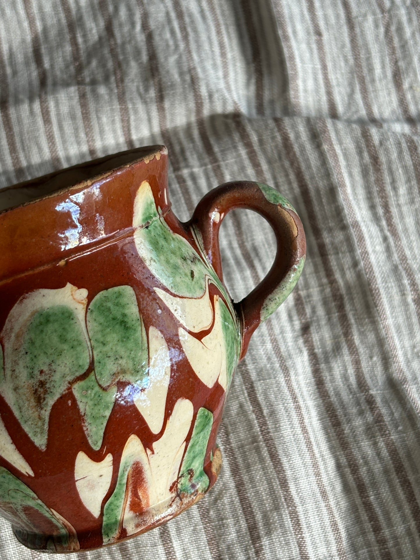 Keramik kande med grøn/creme glasur