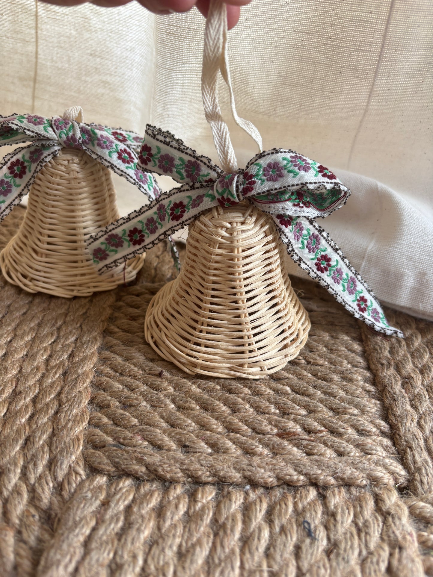 Flettet klokke med bånd