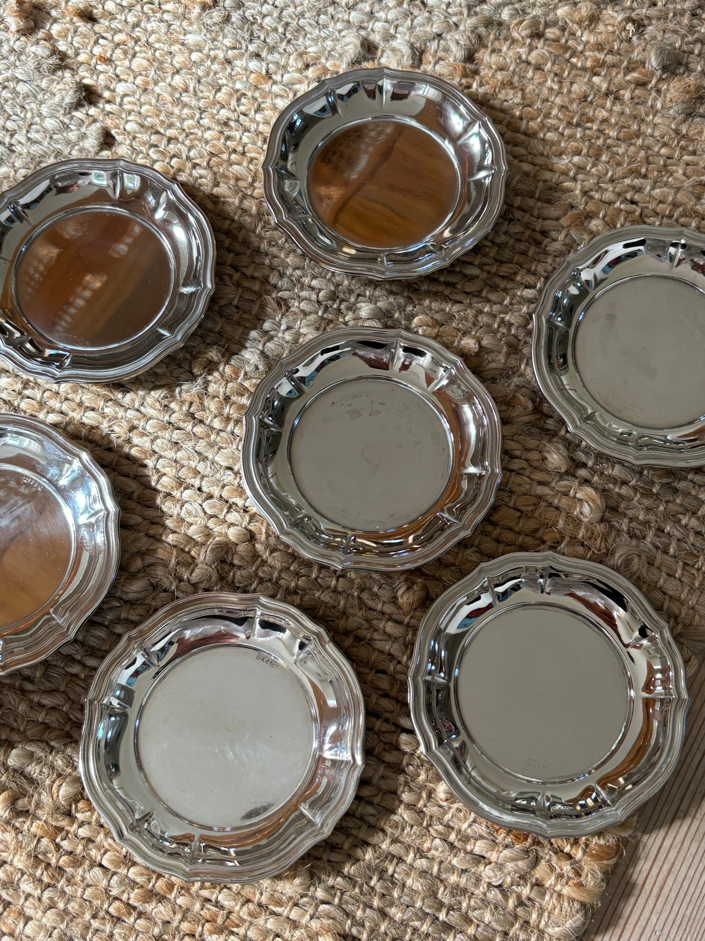 Små pletsølv bordskånere