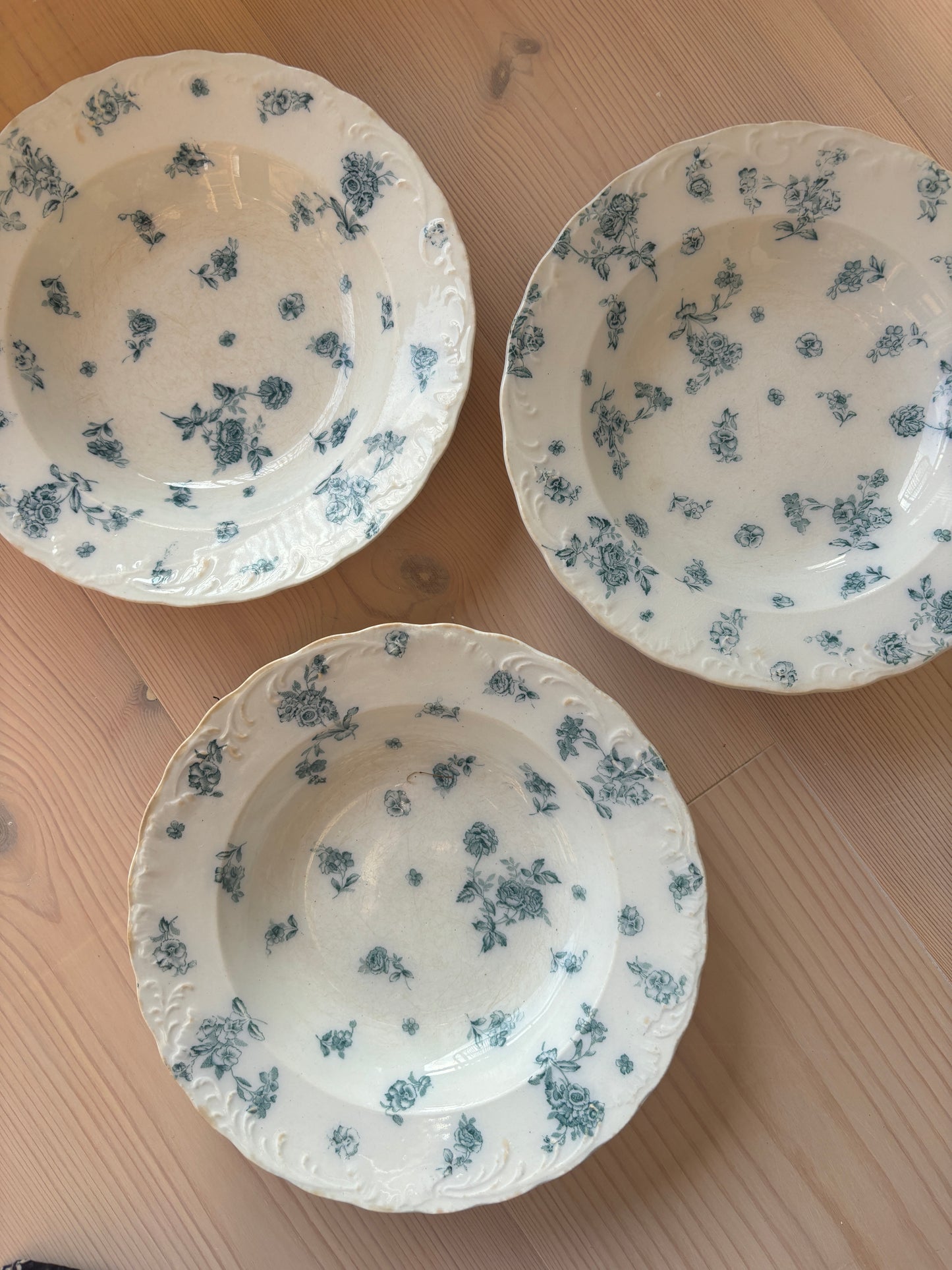 Dybe engelske tallerkner