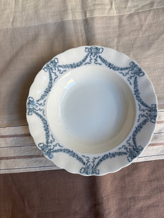 Dyb platte med ophæng