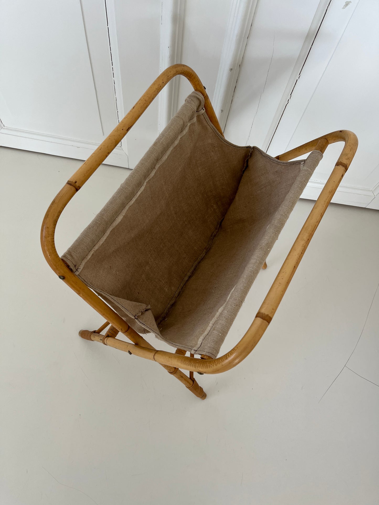 Rattan magasinholder