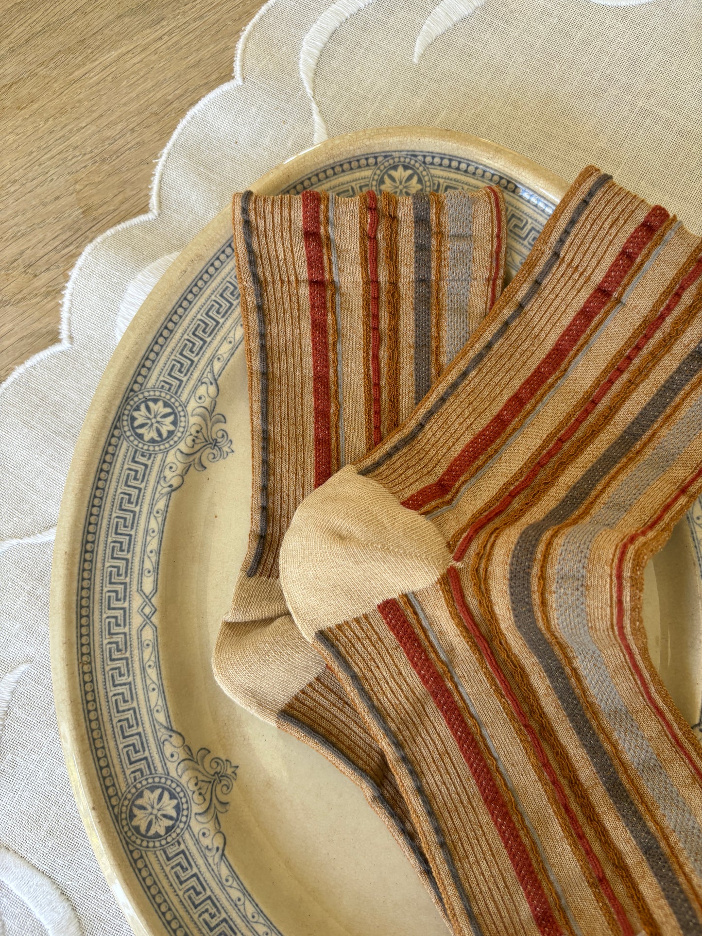 Stribet strømper, blå/brun