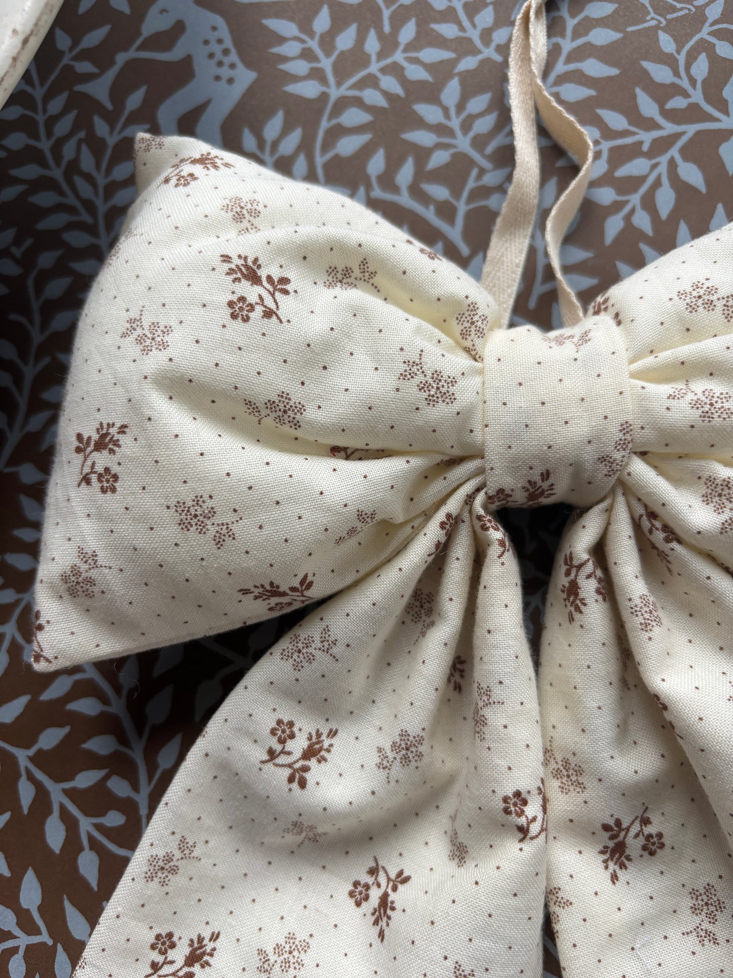 Håndlavet sløjfe, creme/brun