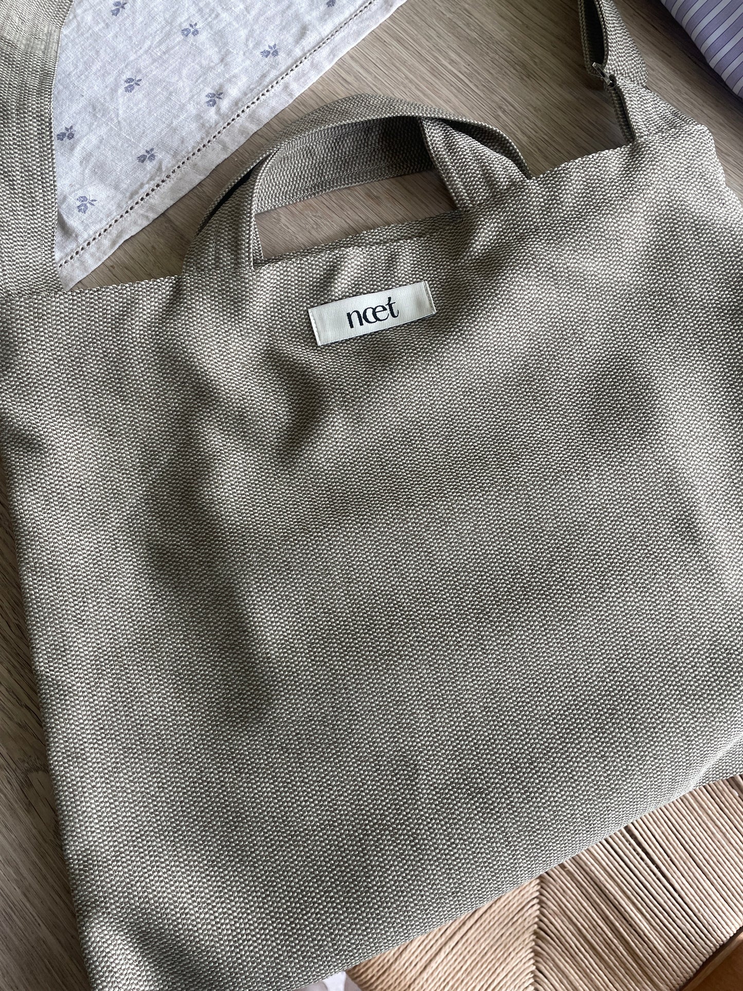 Crossbody taske fra næt