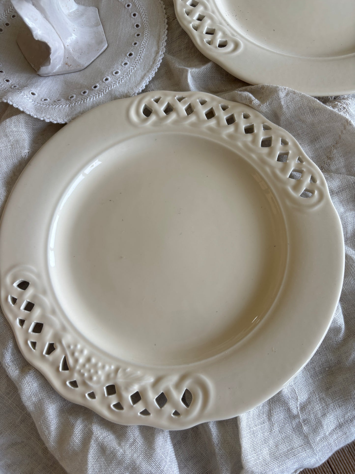 Store italienske middagstallerkner