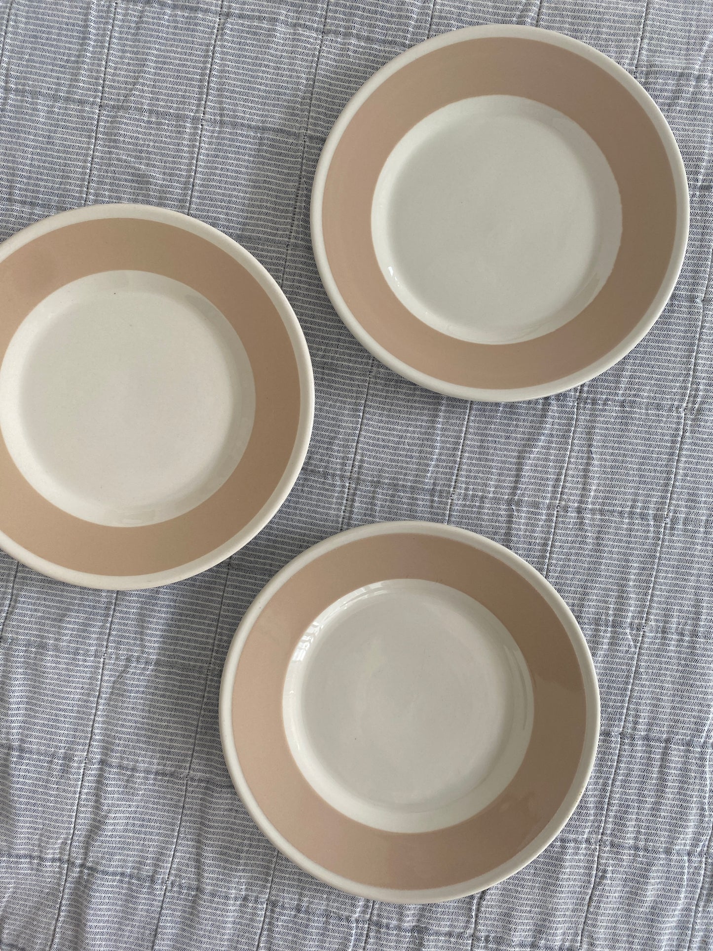 Kagetallerkner beige kant