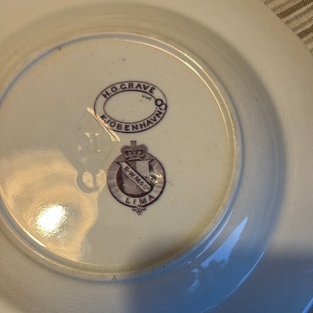 Små dybetallerkner med lilla motiv