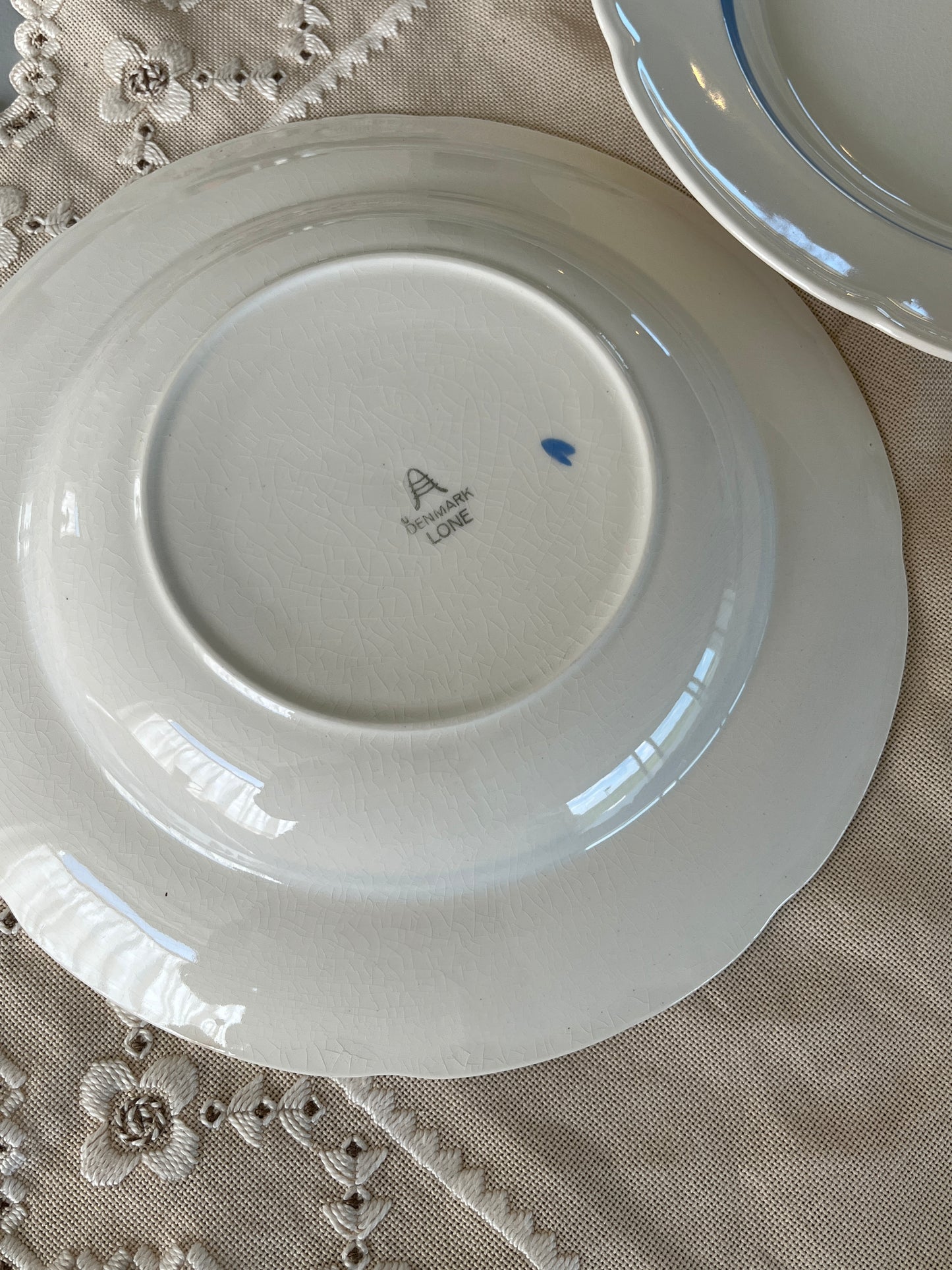 Aluminia ‘Lone’ dybe tallerkner