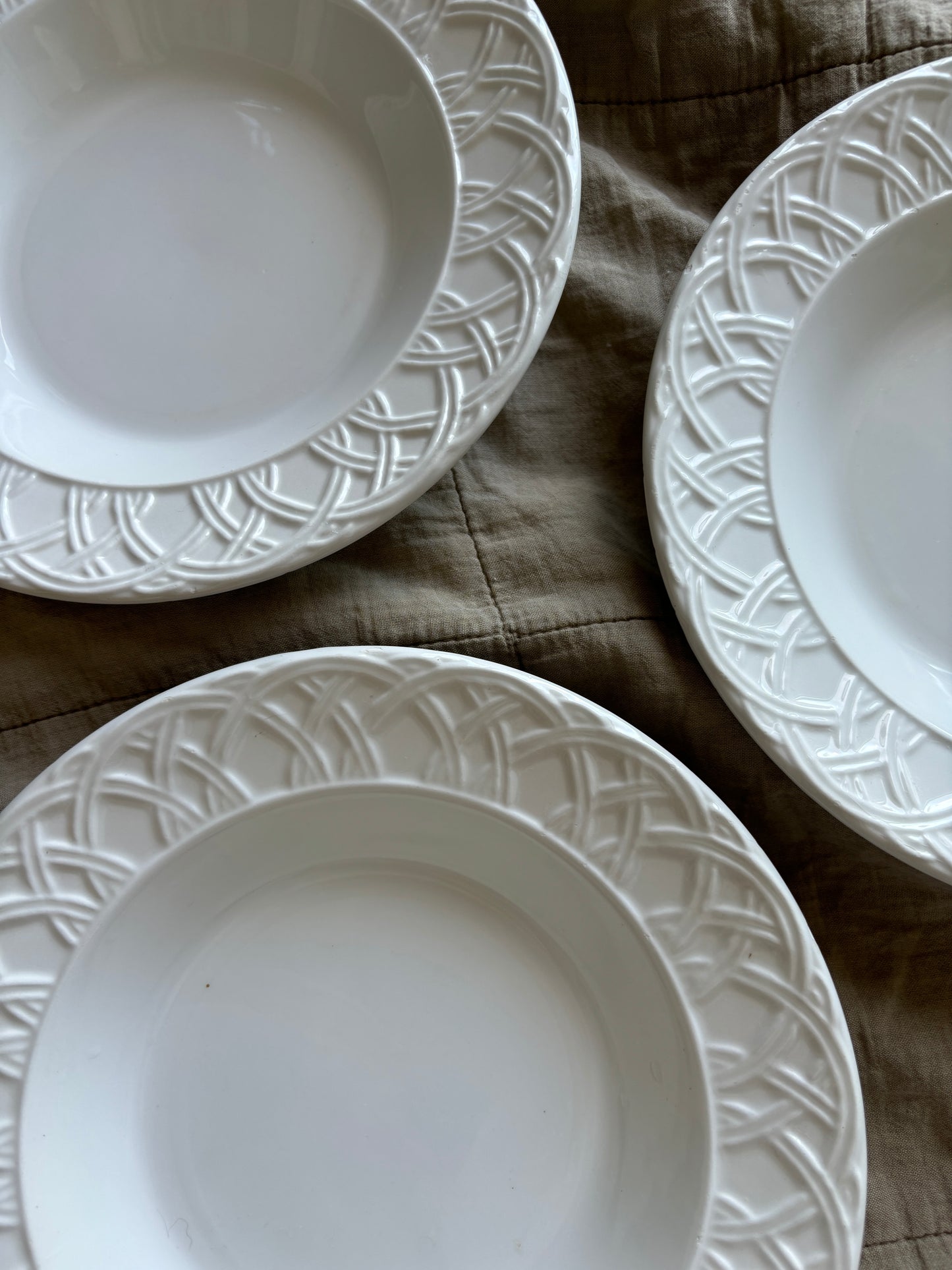 Dybe italienske tallerkner