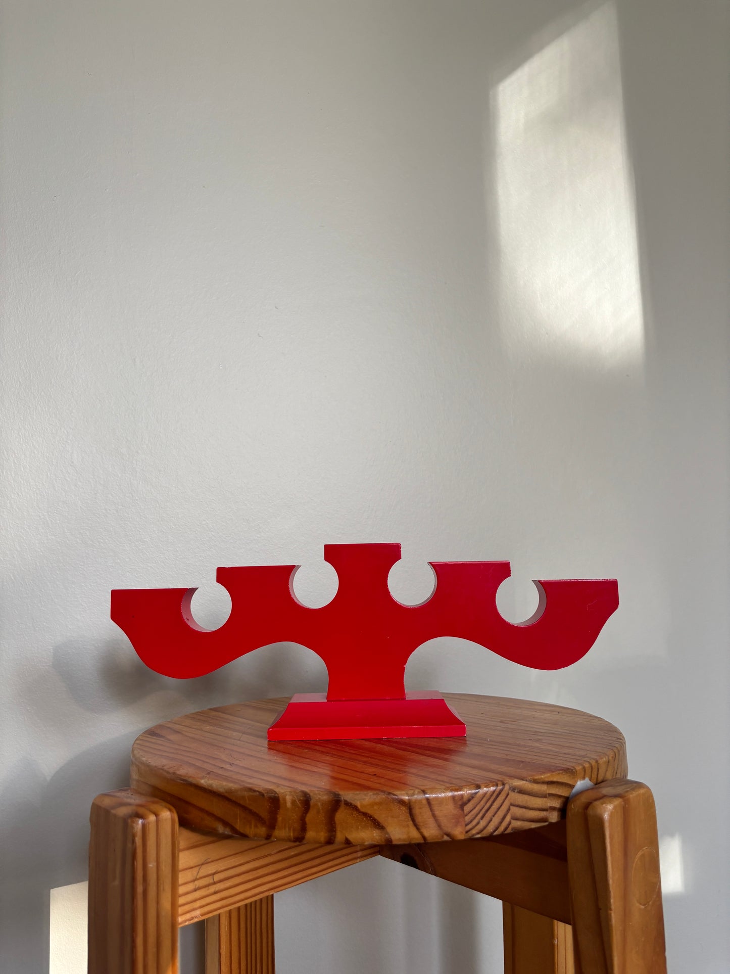 Jule lysestage rød malet træ