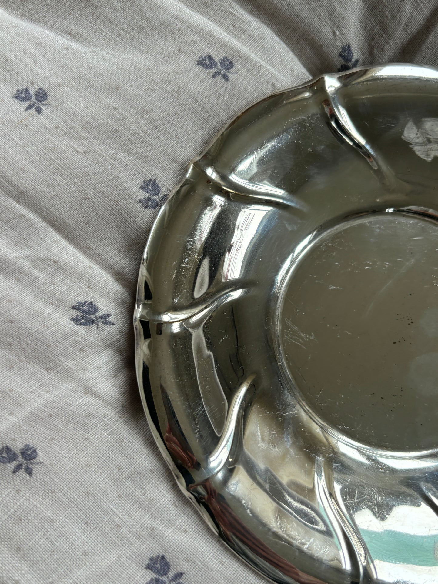 Pletsølv skål med swirl kant