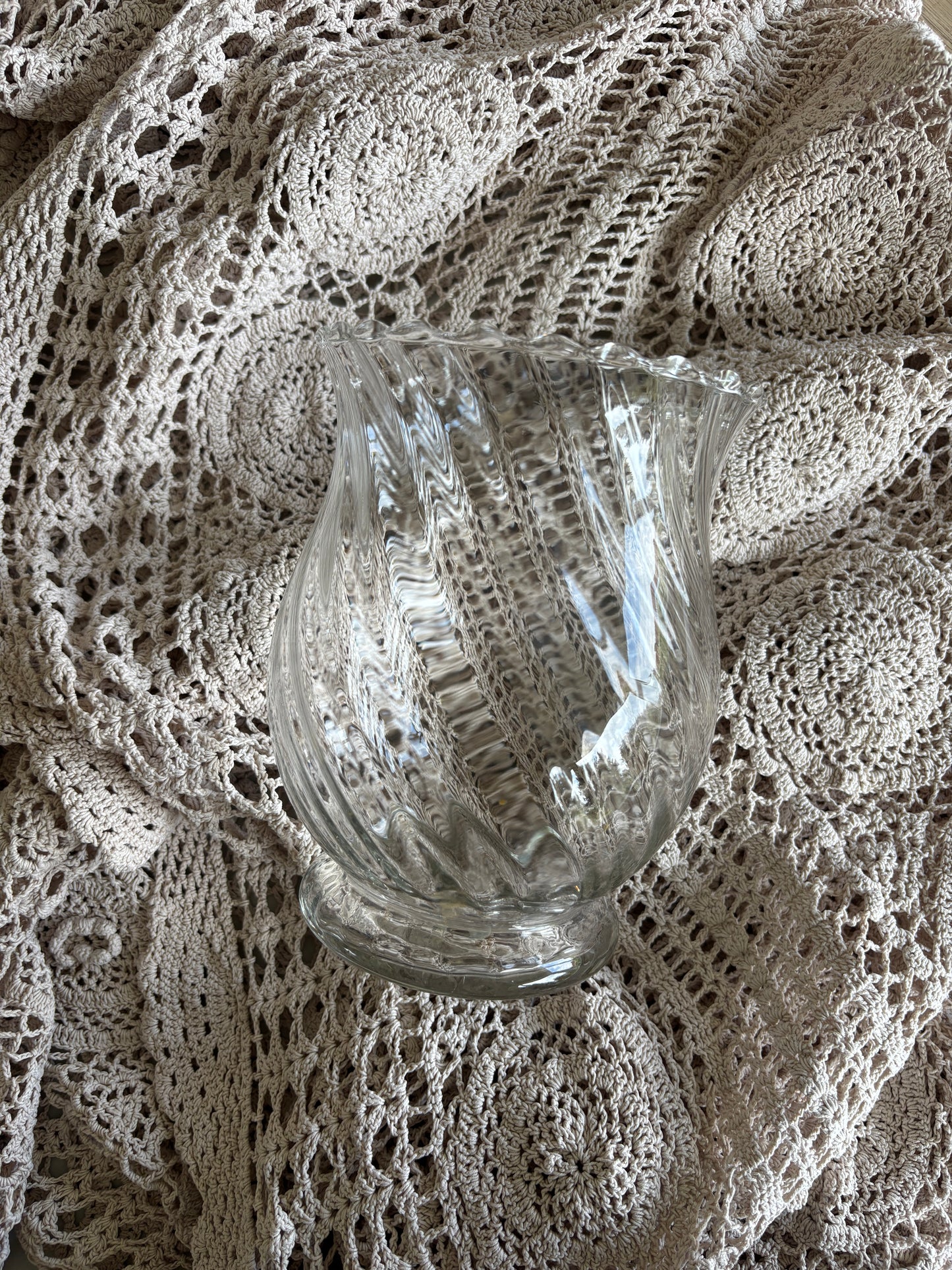 Glas vase med swirl