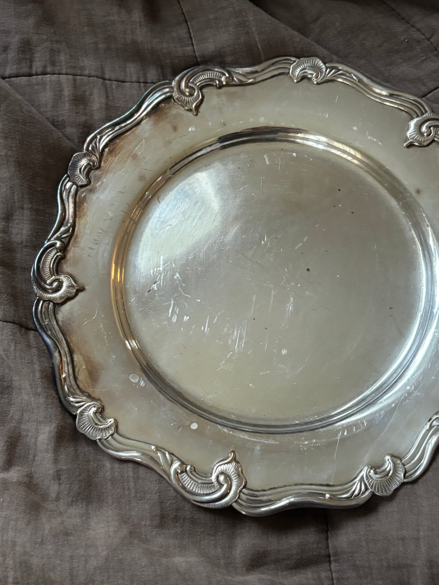 Pletsølv fad med fineste kant