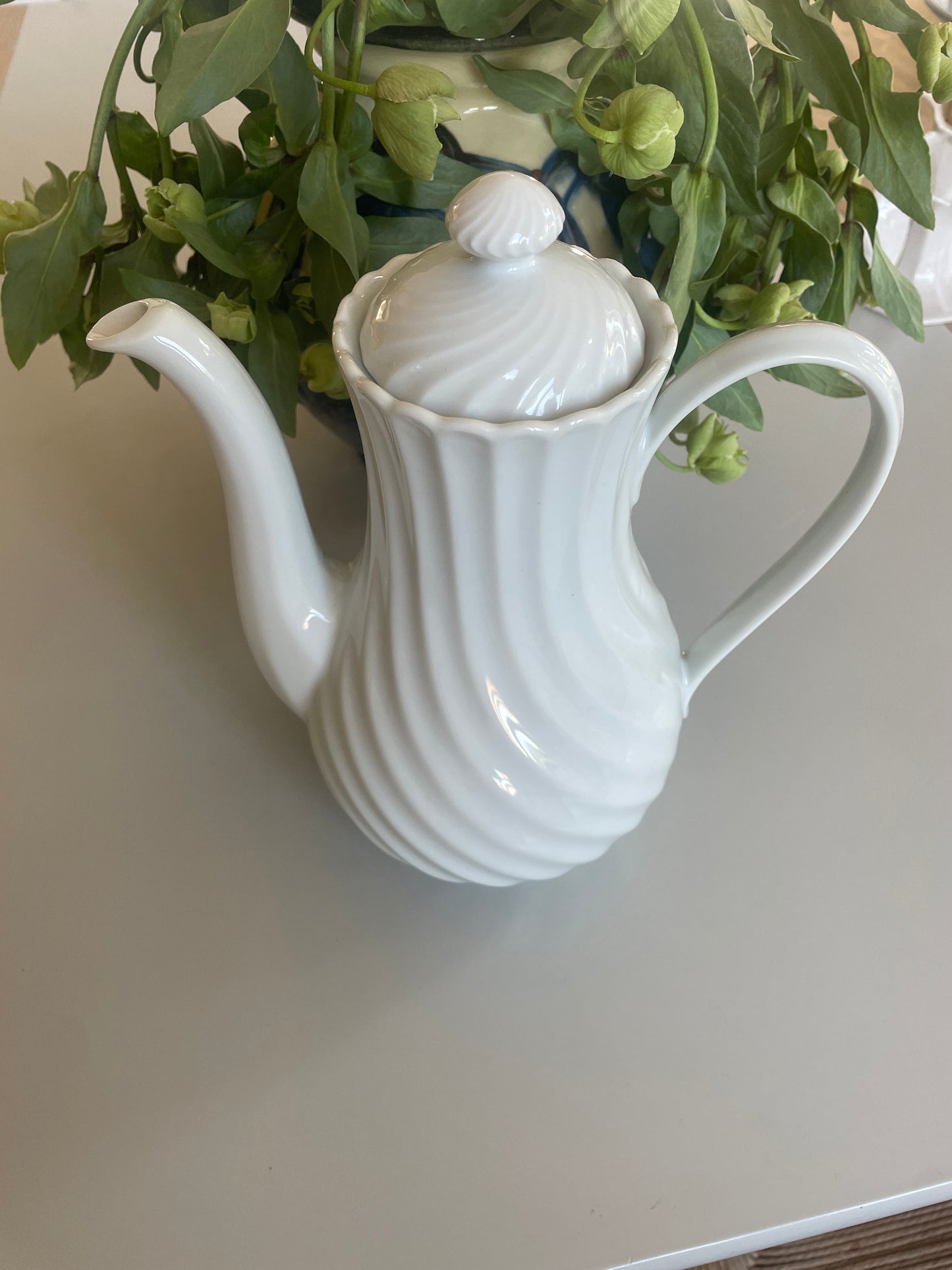 Swirl Jug
