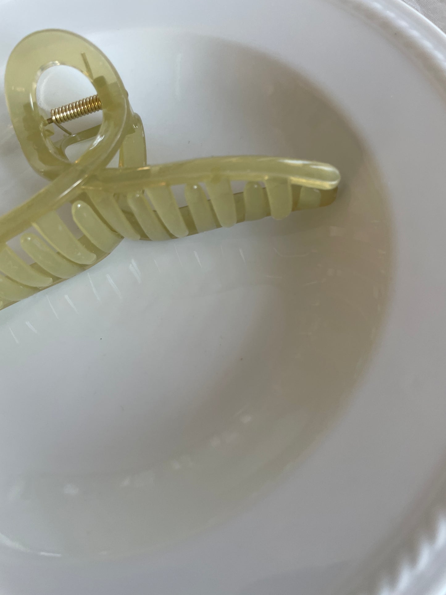 Fin enkel hårklemme