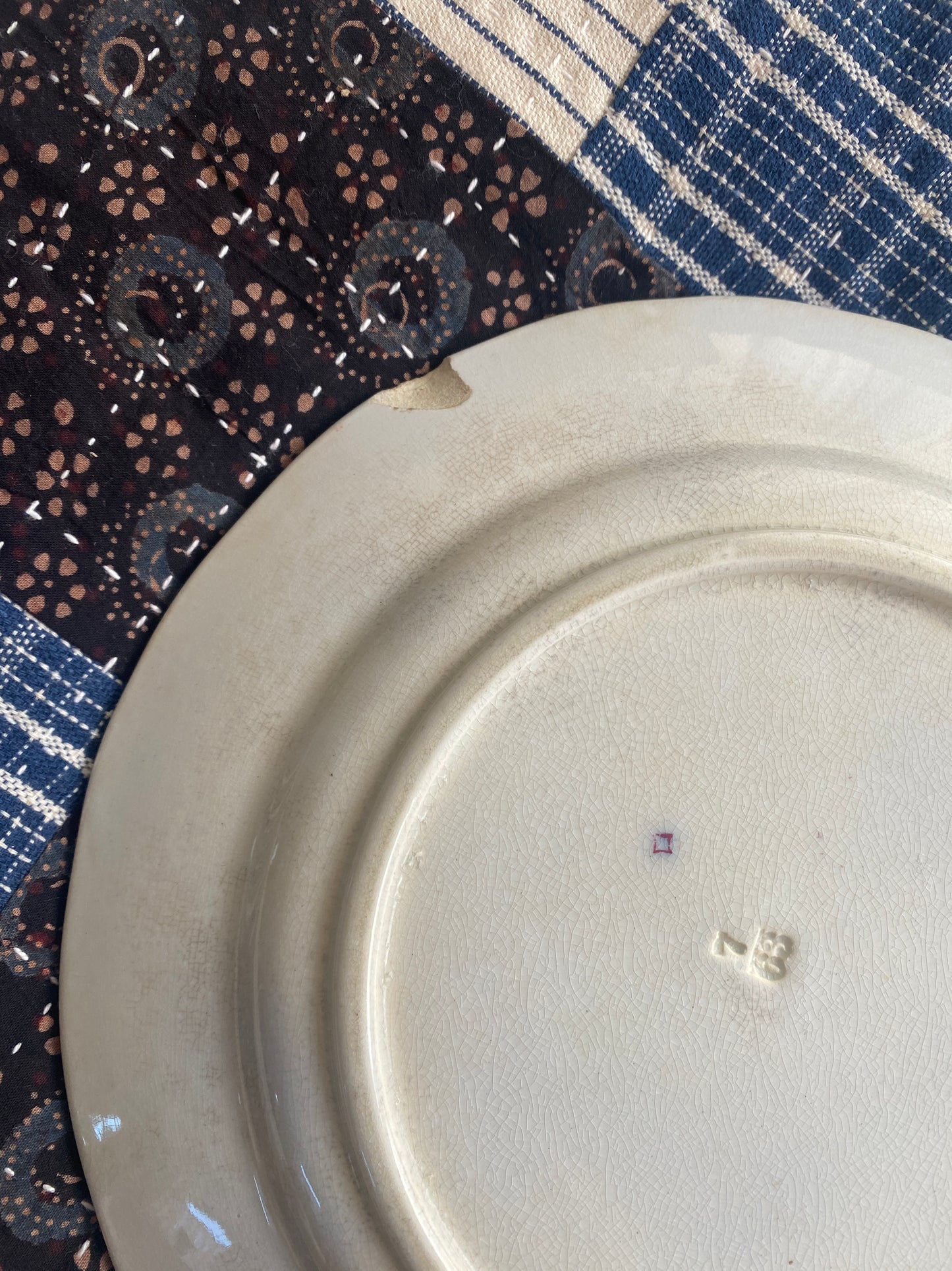 Tallerken/platte lilla blomst