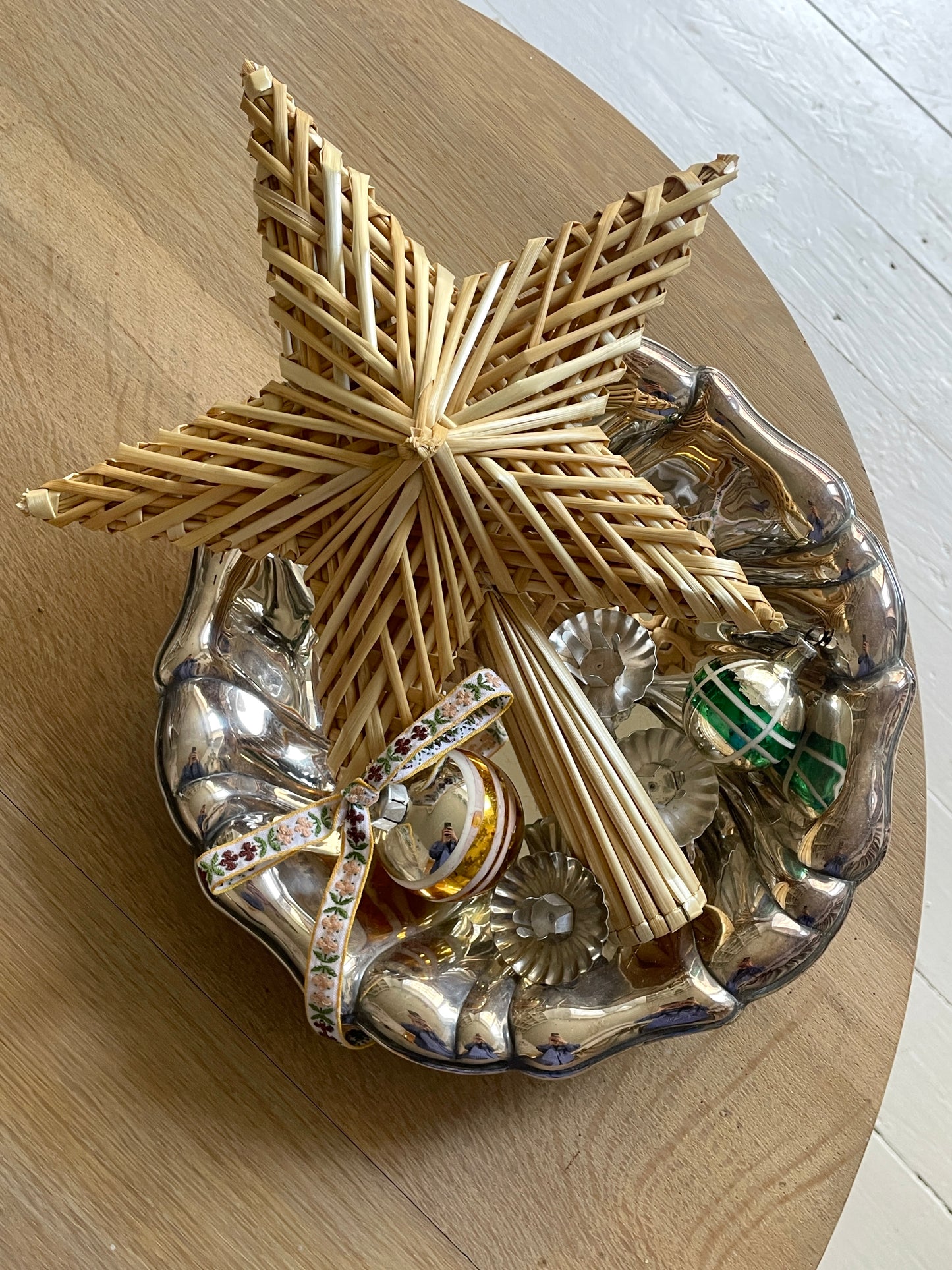 Christmas tree star in straw