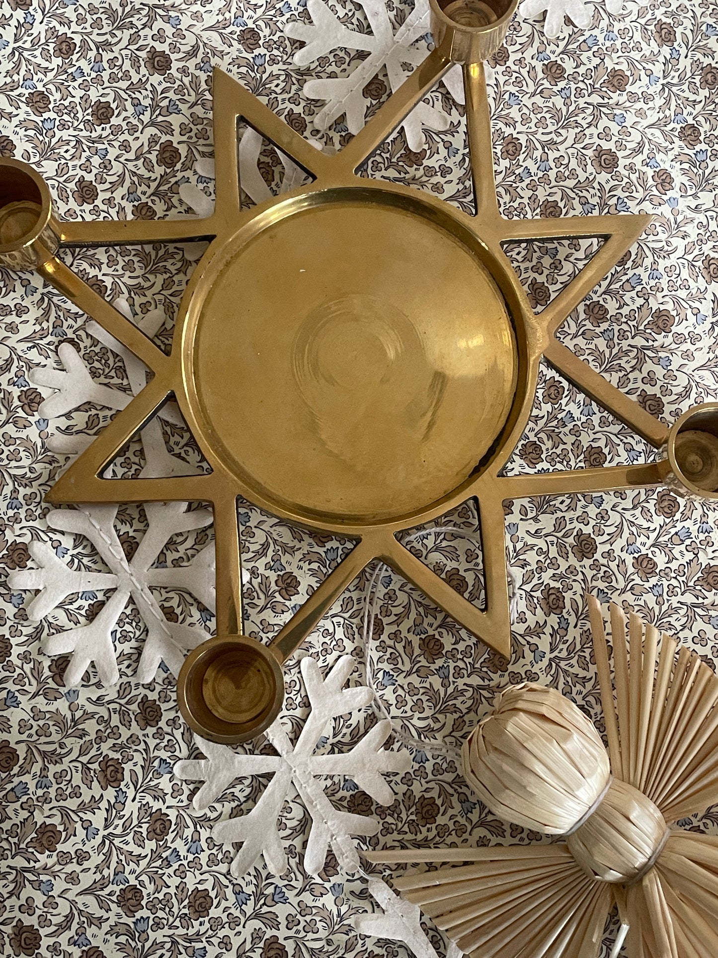 Advent candle holder in brass
