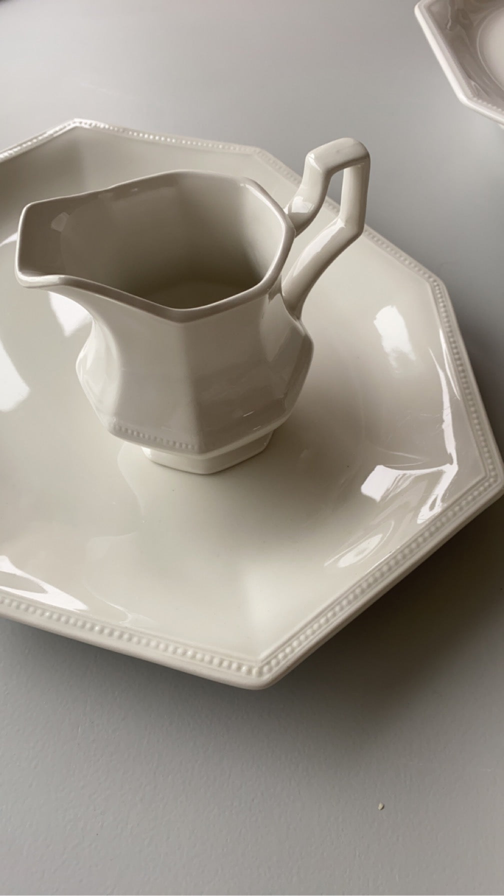 Milk jug pearl pattern