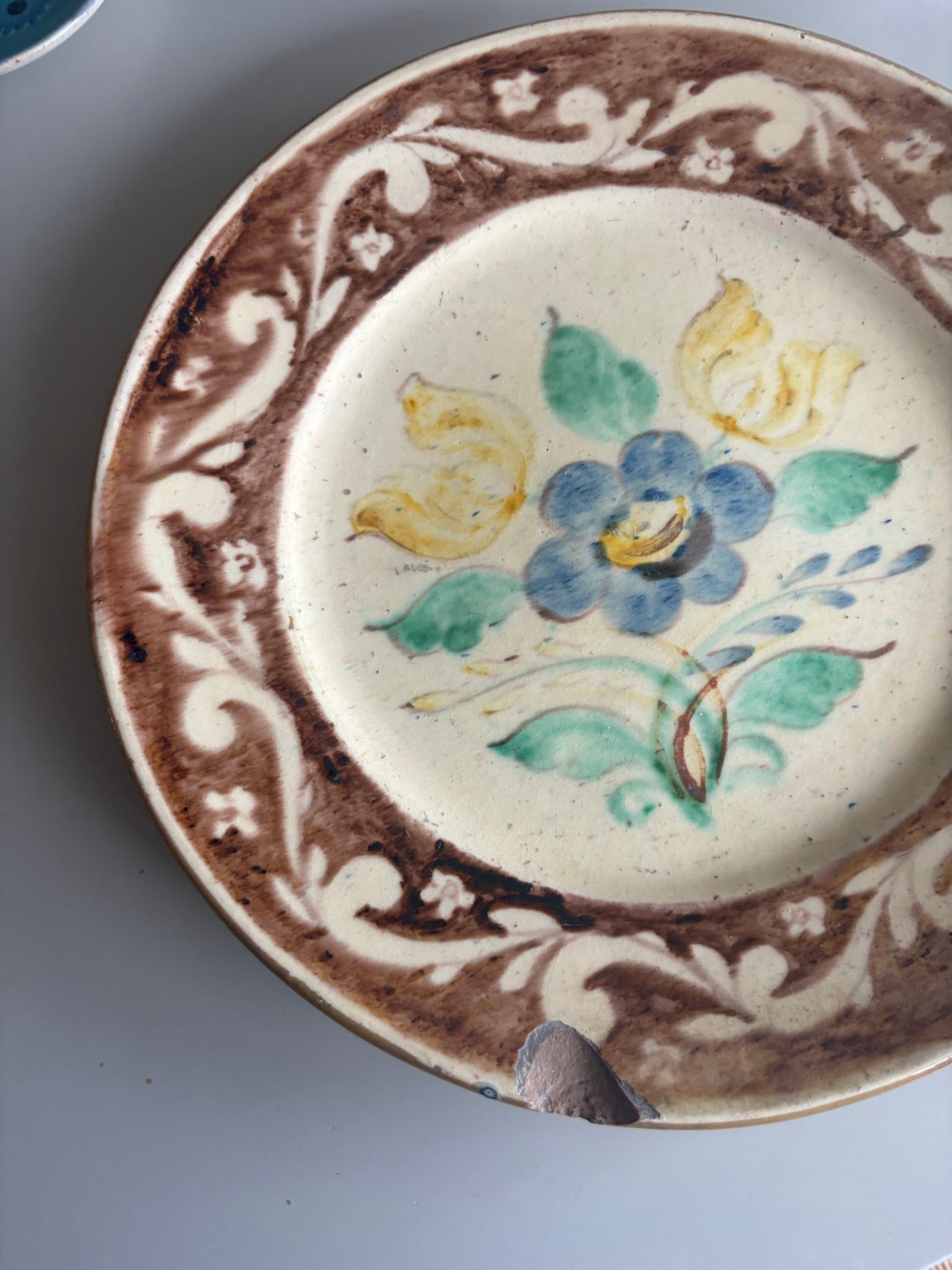 Smuk gammel keramik platte