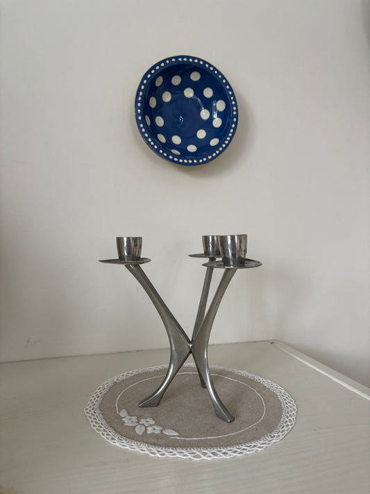 Dekorativ tin lysestage