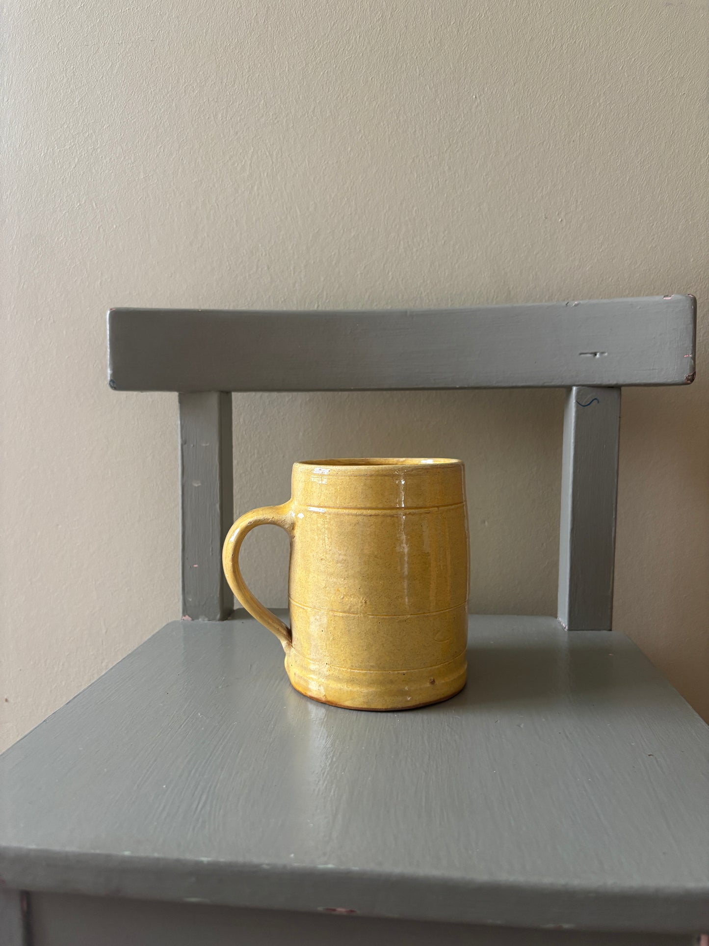 Smuk lys gul keramik krukke