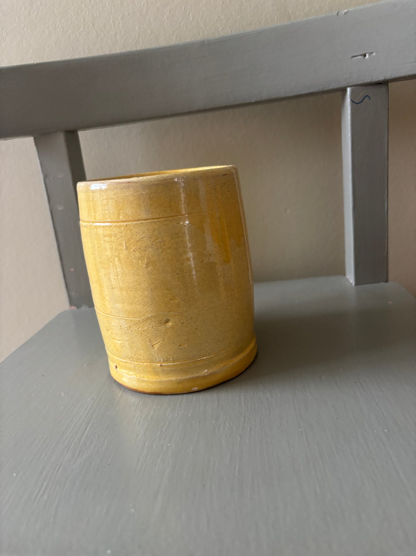 Smuk lys gul keramik krukke