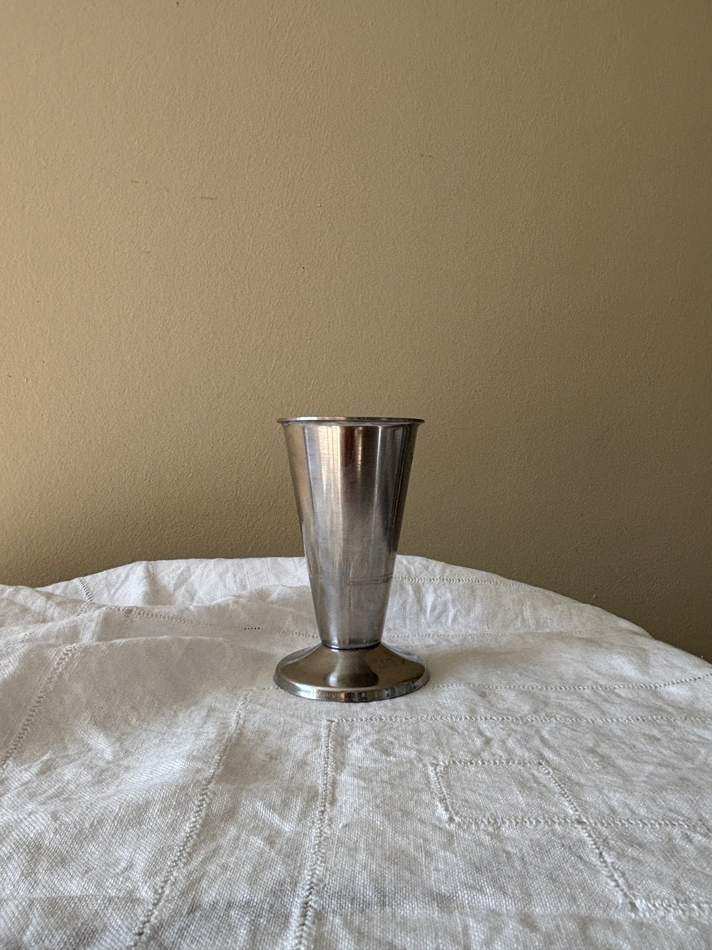 Lille stål vase