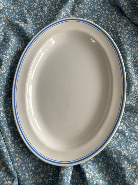 Fad med blå kant