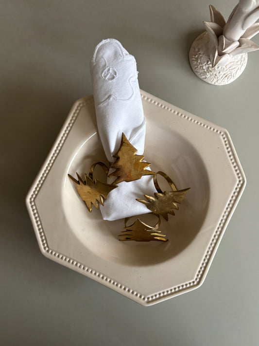 Serviet ringe i messing