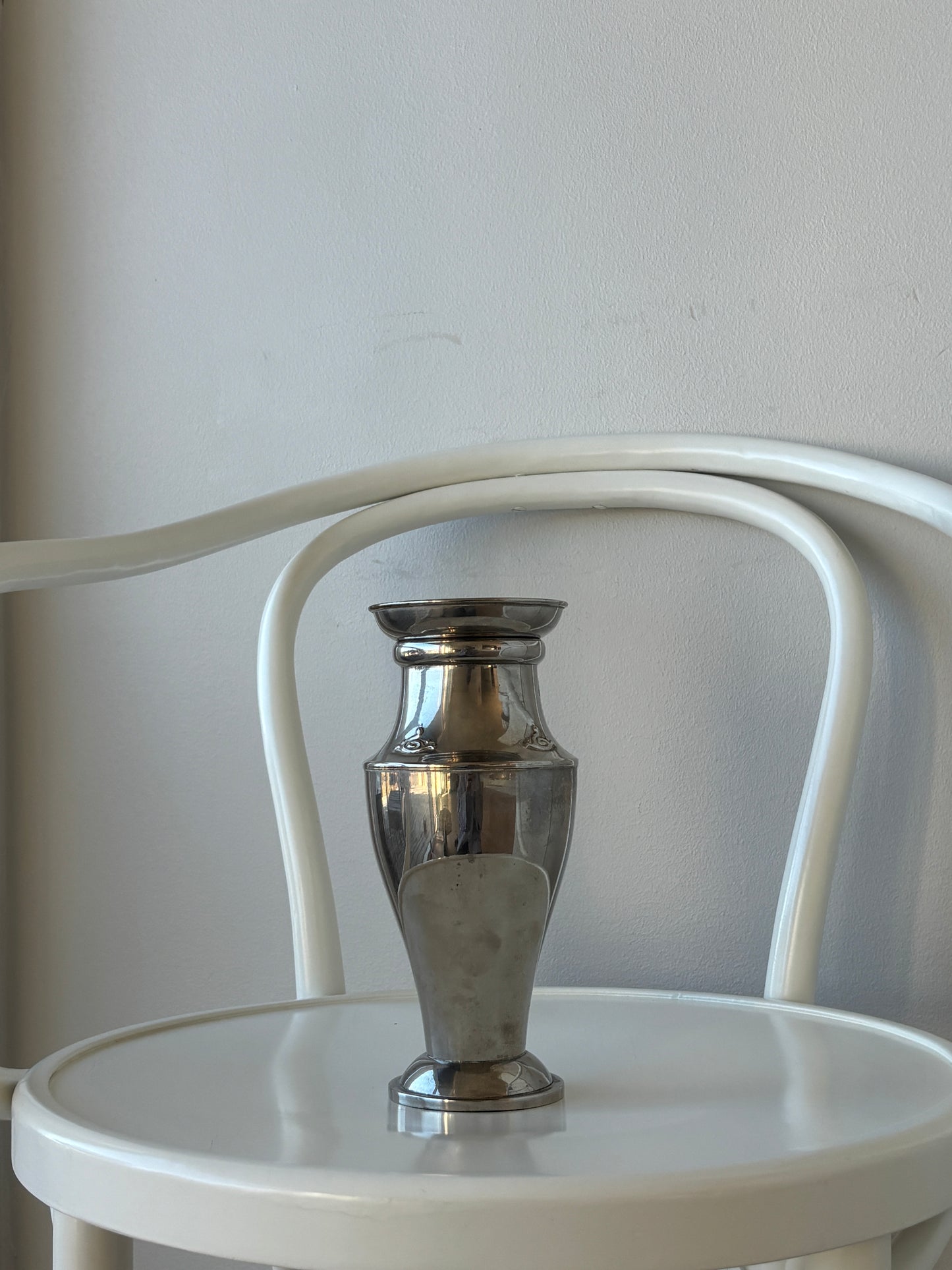 Vase i pletsølv