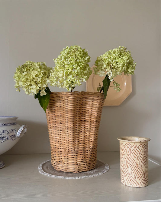 Lys rattan vase