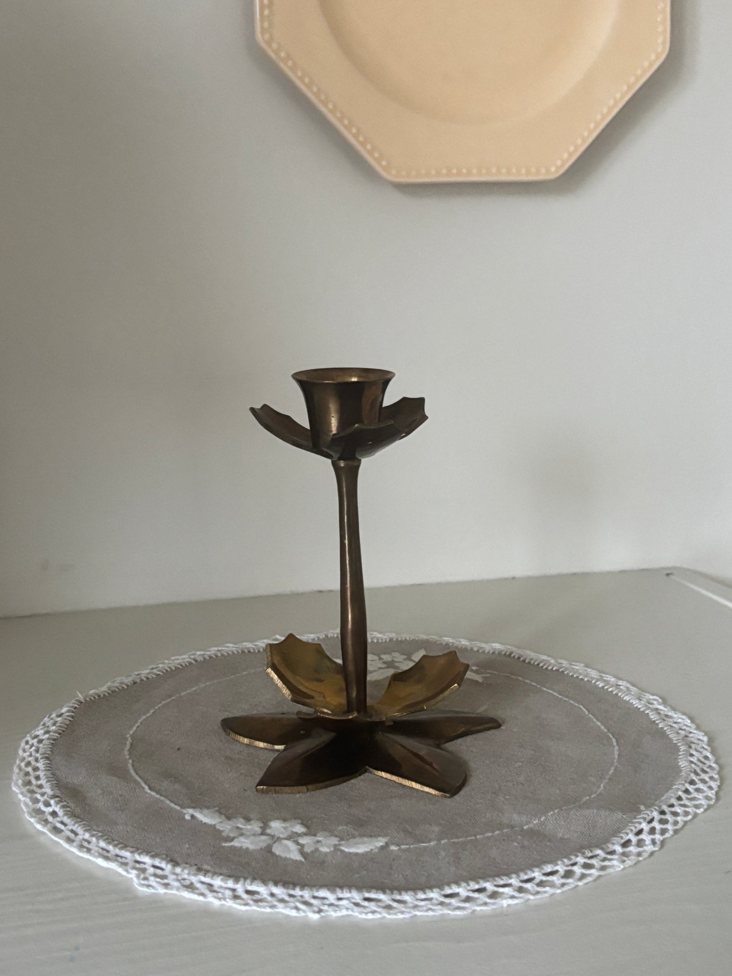 Smuk gammel messing stage