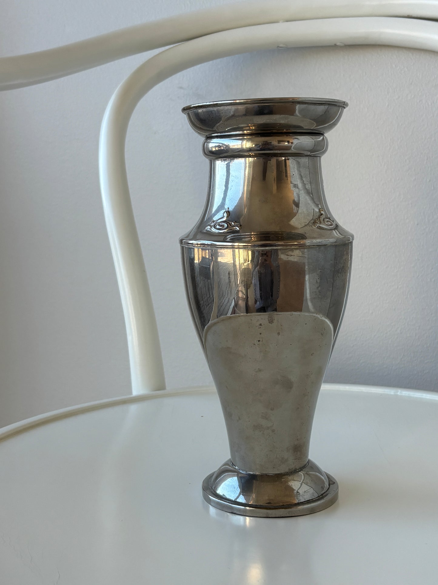 Vase i pletsølv