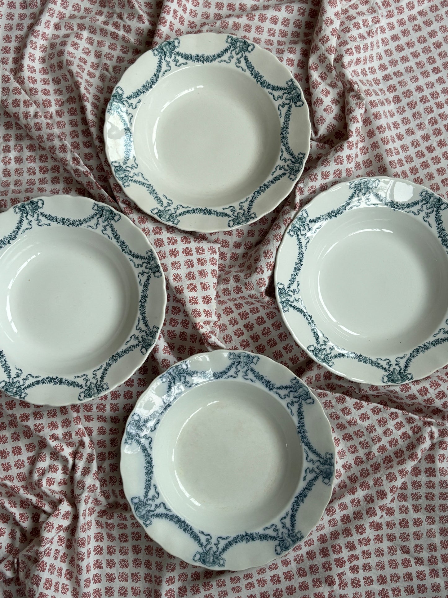 Empire dybe tallerkner