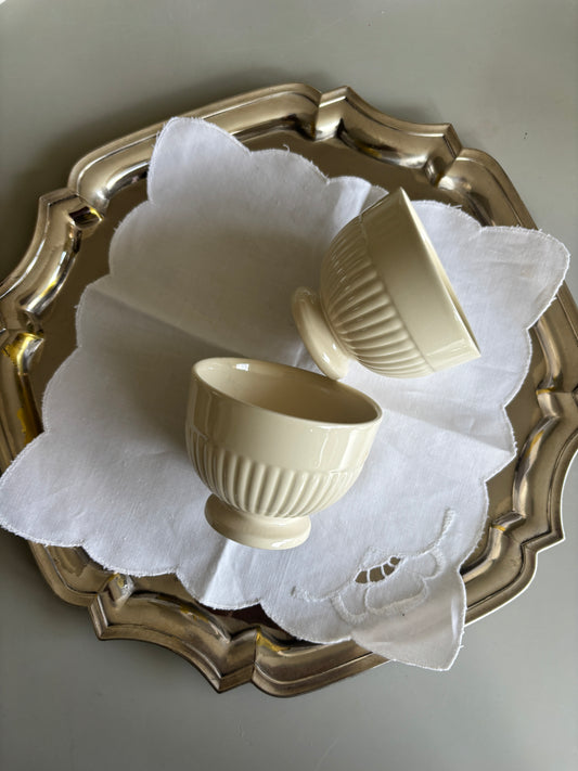 Wedgwood skål på fod