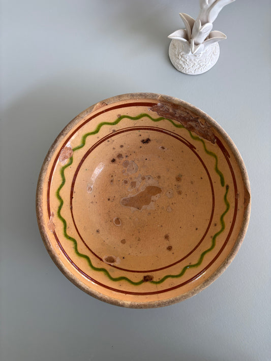 Gammel lerskål