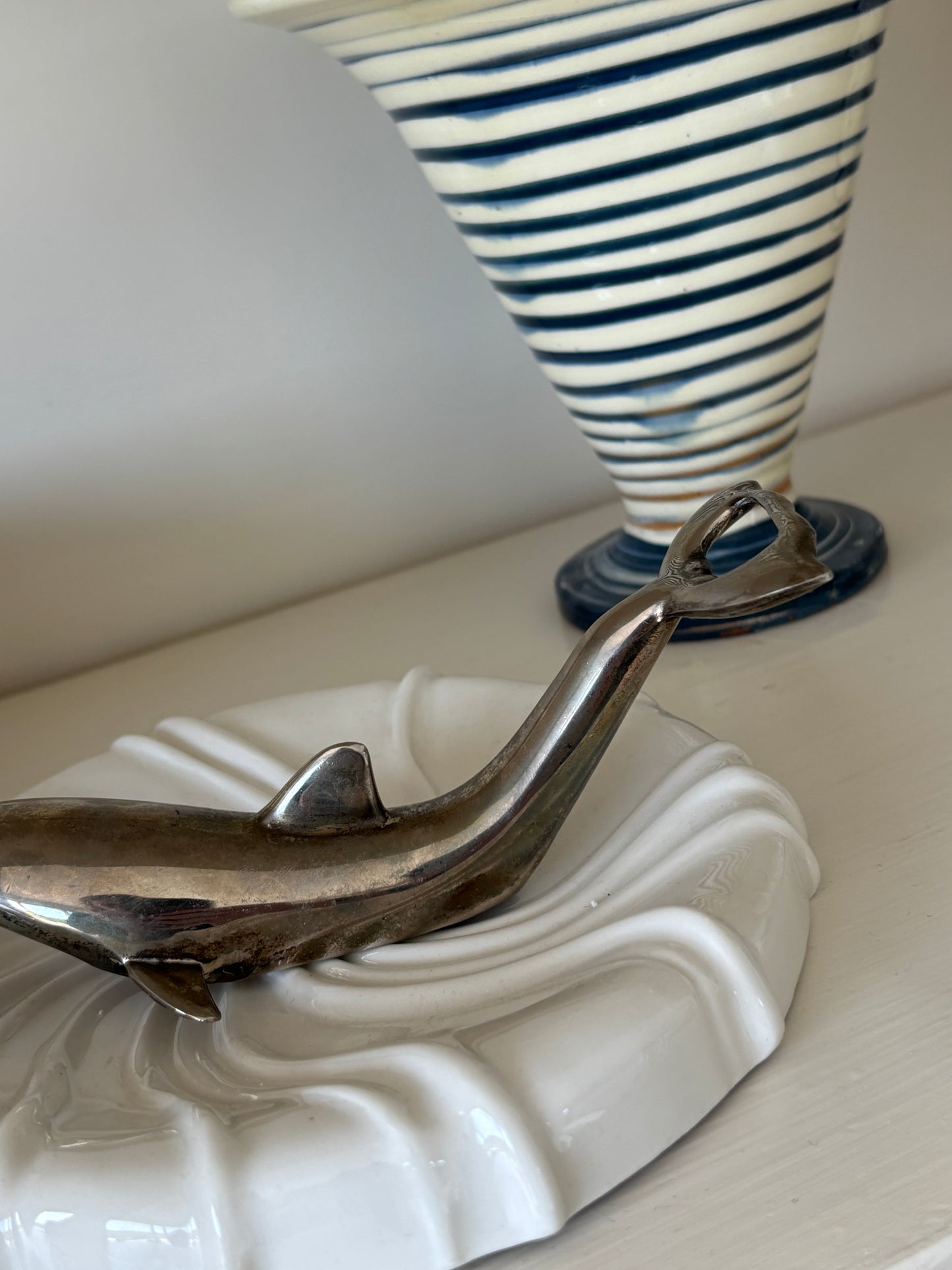 Delfin oplukker