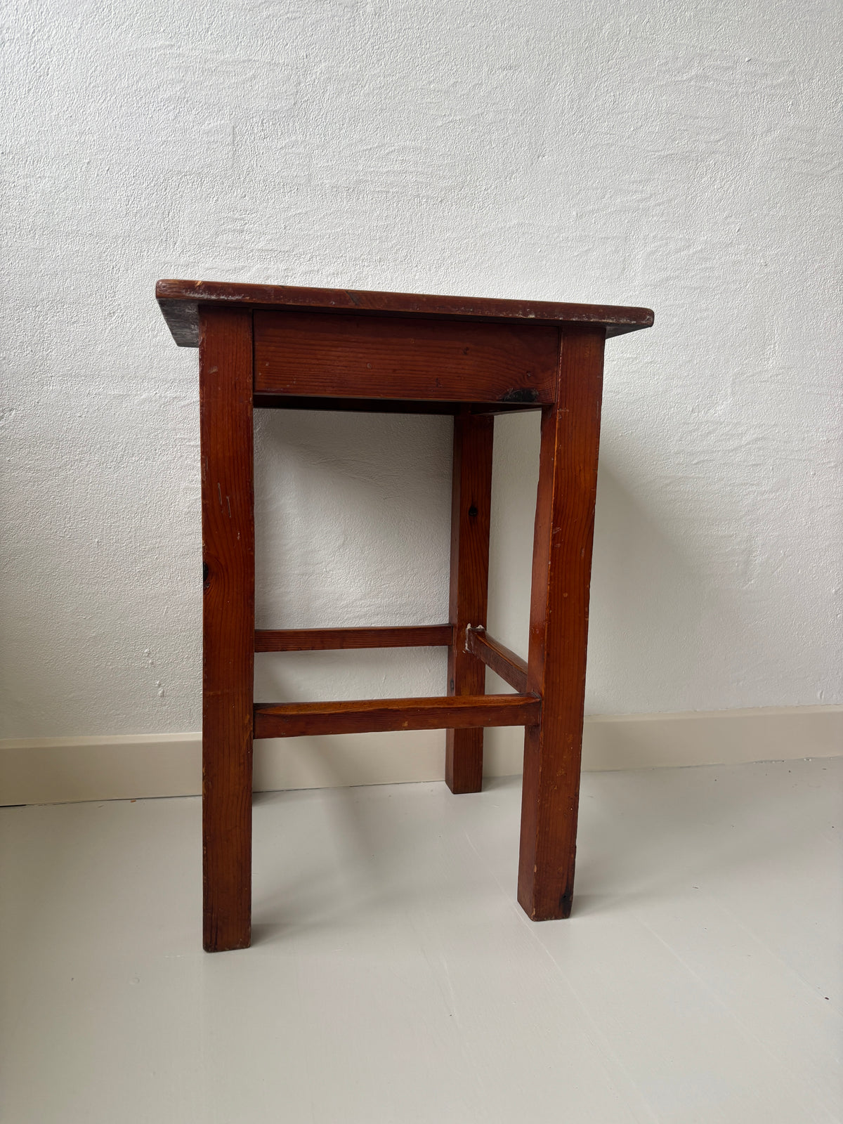 Gammel fin taburet