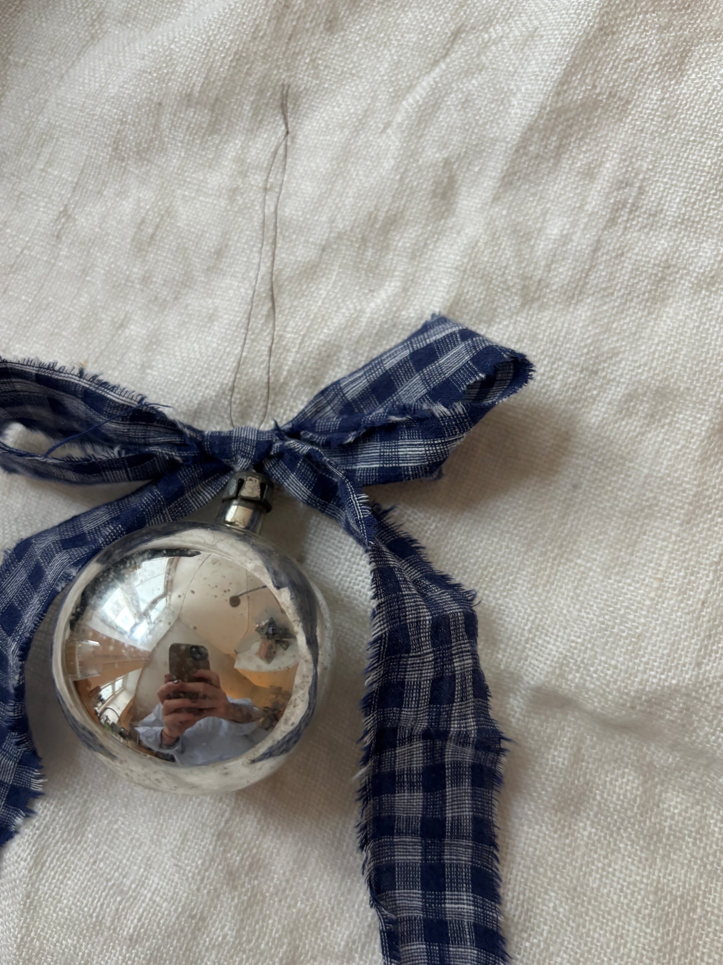 Julekugle med sløjfe