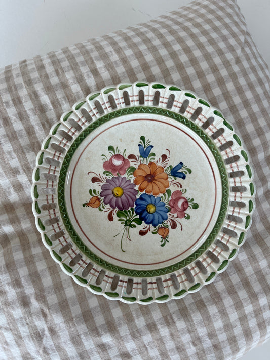 Platte med blomstermotiv
