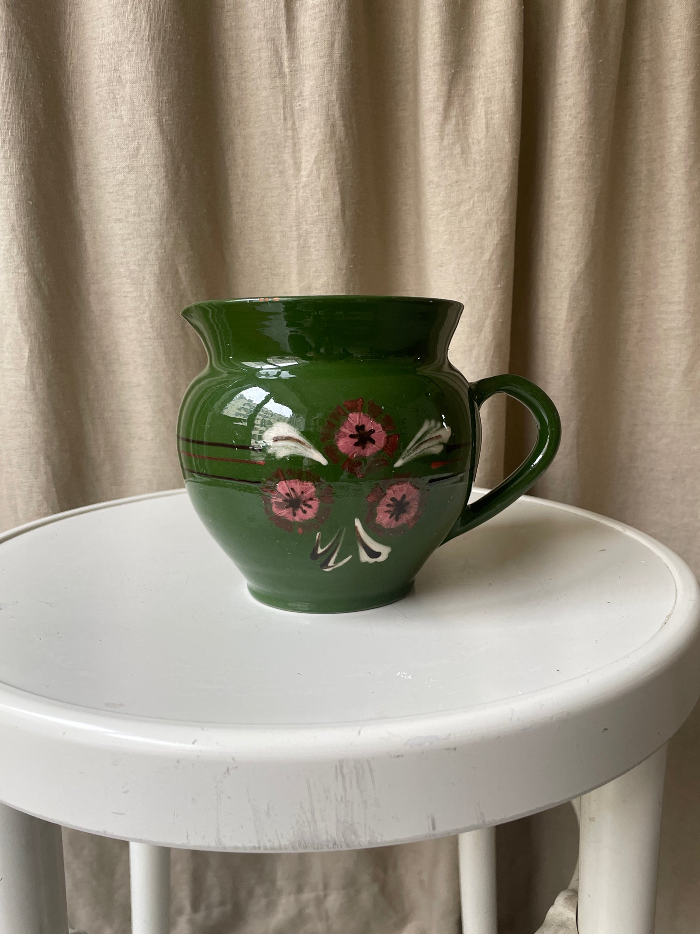Grøn keramik kande