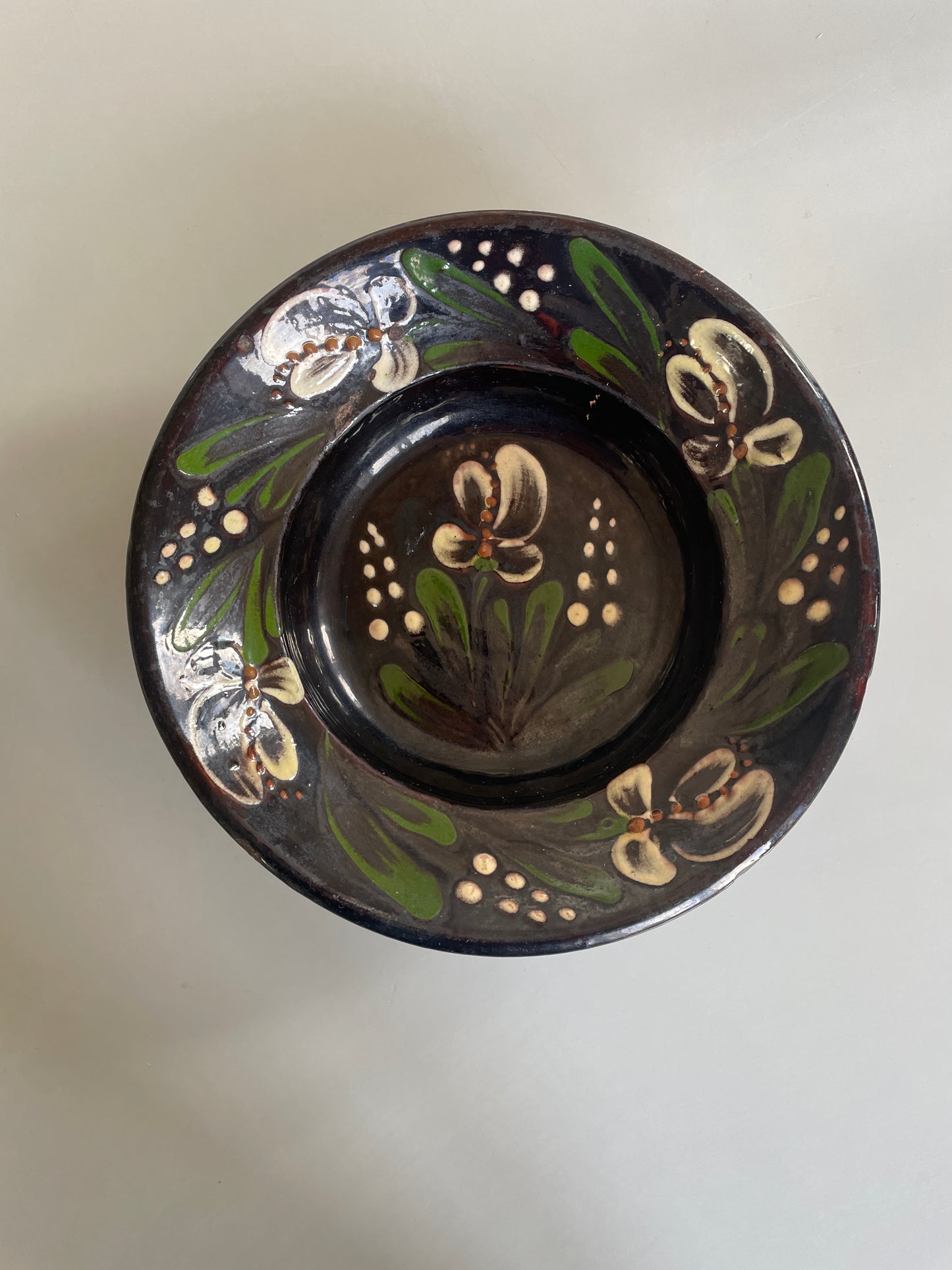 Fin keramik platte