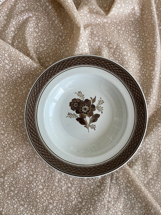 Deep earthenware plate