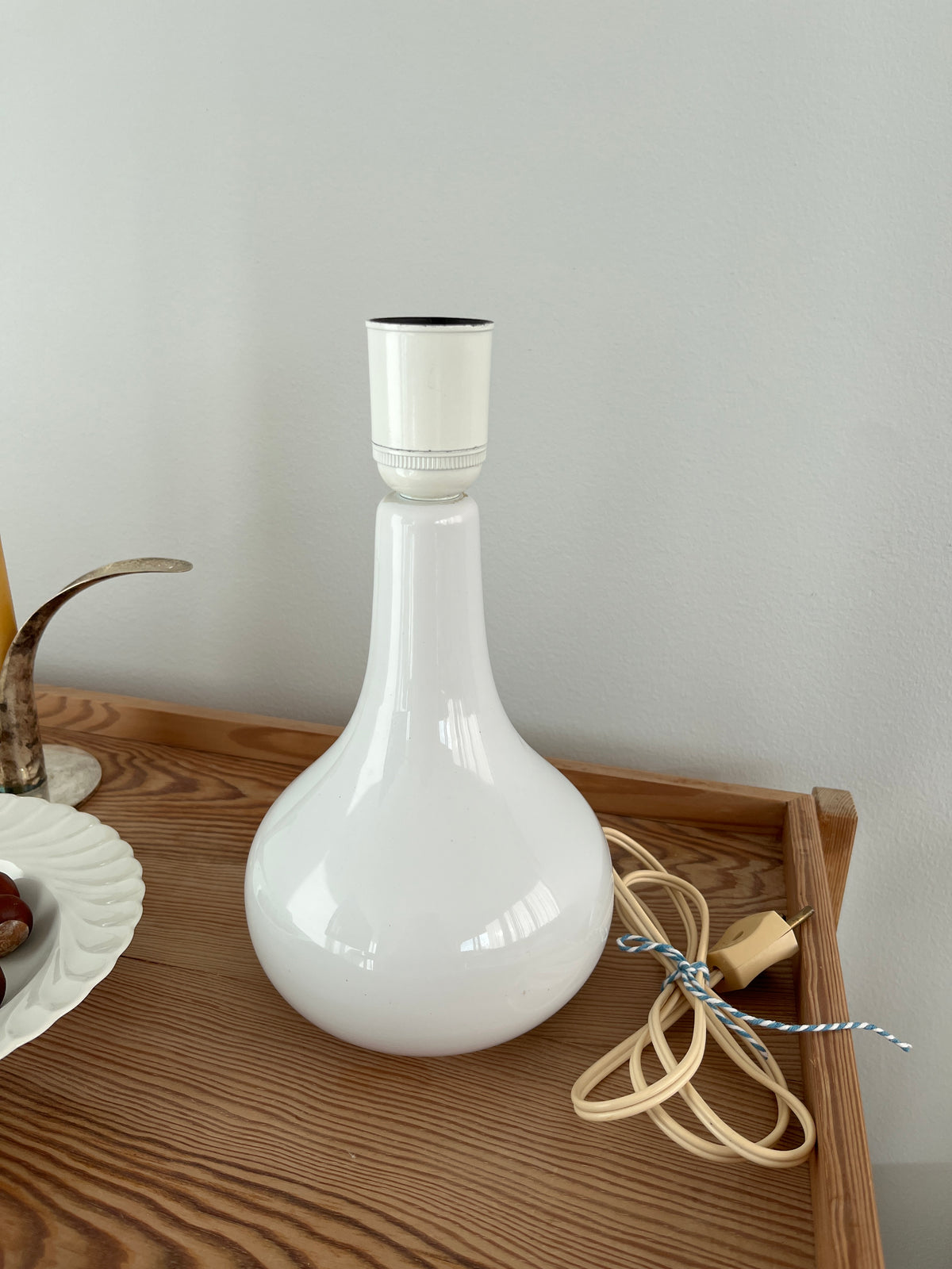 Lampefod, hvid porcelæn